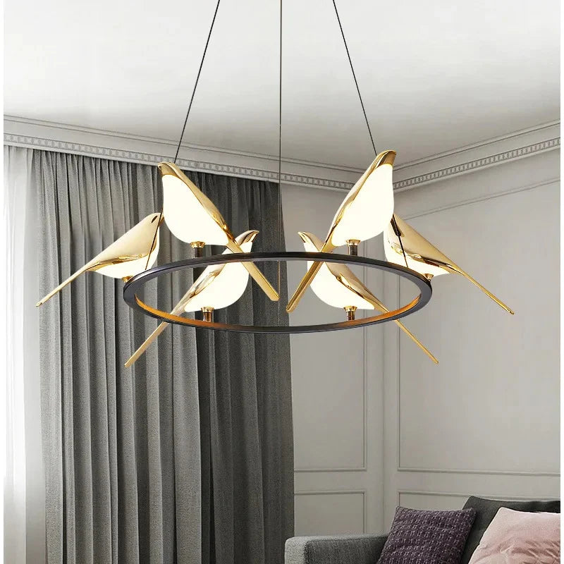 Gilded Bird Chandelier – Forvandle Ditt Interiør med Eleganse og Stil