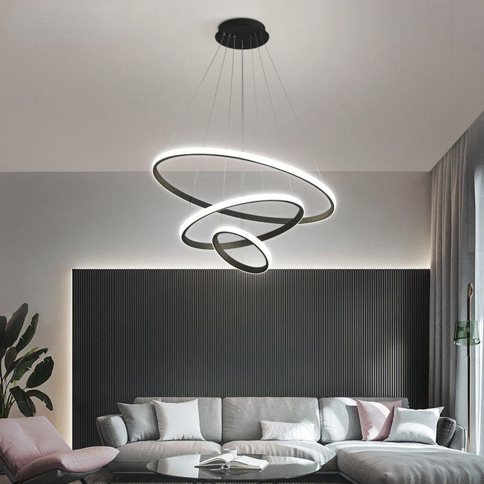 Lunaria – Moderne Taklampe med Justerbare LED-Ringer