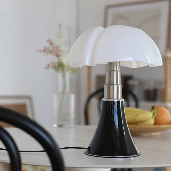 BloomBright | Elegant Bordlampe med Justerbar Høyde