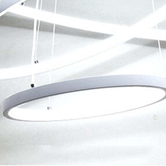 Yumanira | Moderne Taklampe med 3 Elegante Ringer